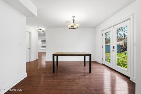 232 Woodcrest Road Oakhurst NJ 07755