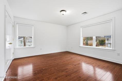 232 Woodcrest Road Oakhurst NJ 07755