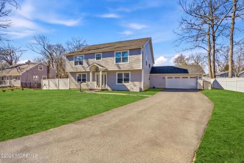 232 Woodcrest Road Oakhurst NJ 07755