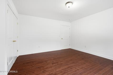 232 Woodcrest Road Oakhurst NJ 07755