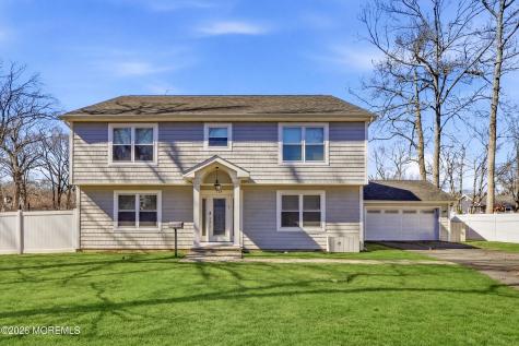232 Woodcrest Road Oakhurst NJ 07755