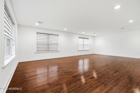 232 Woodcrest Road Oakhurst NJ 07755