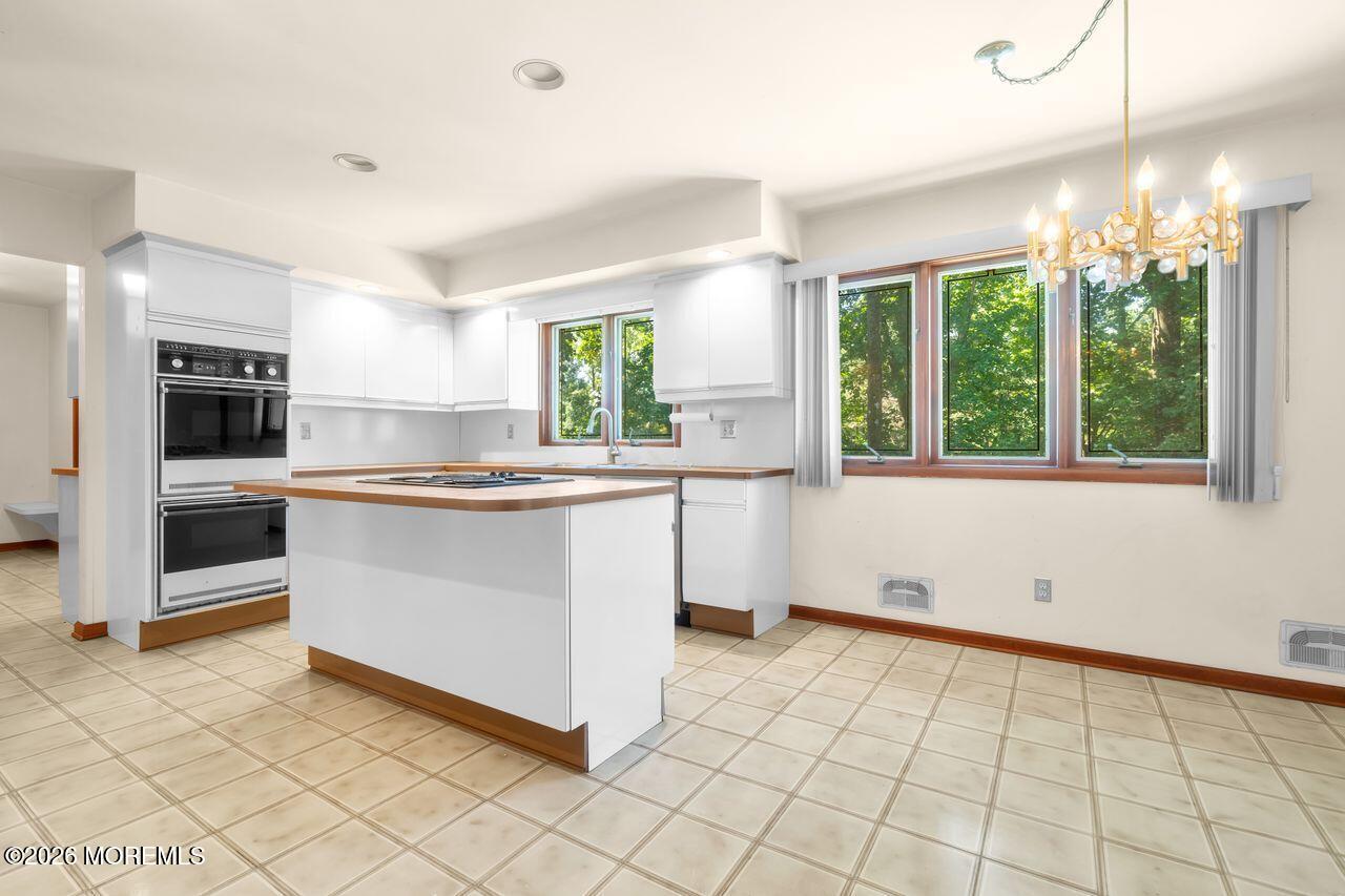 6 Sugar Lane Holmdel NJ 07733