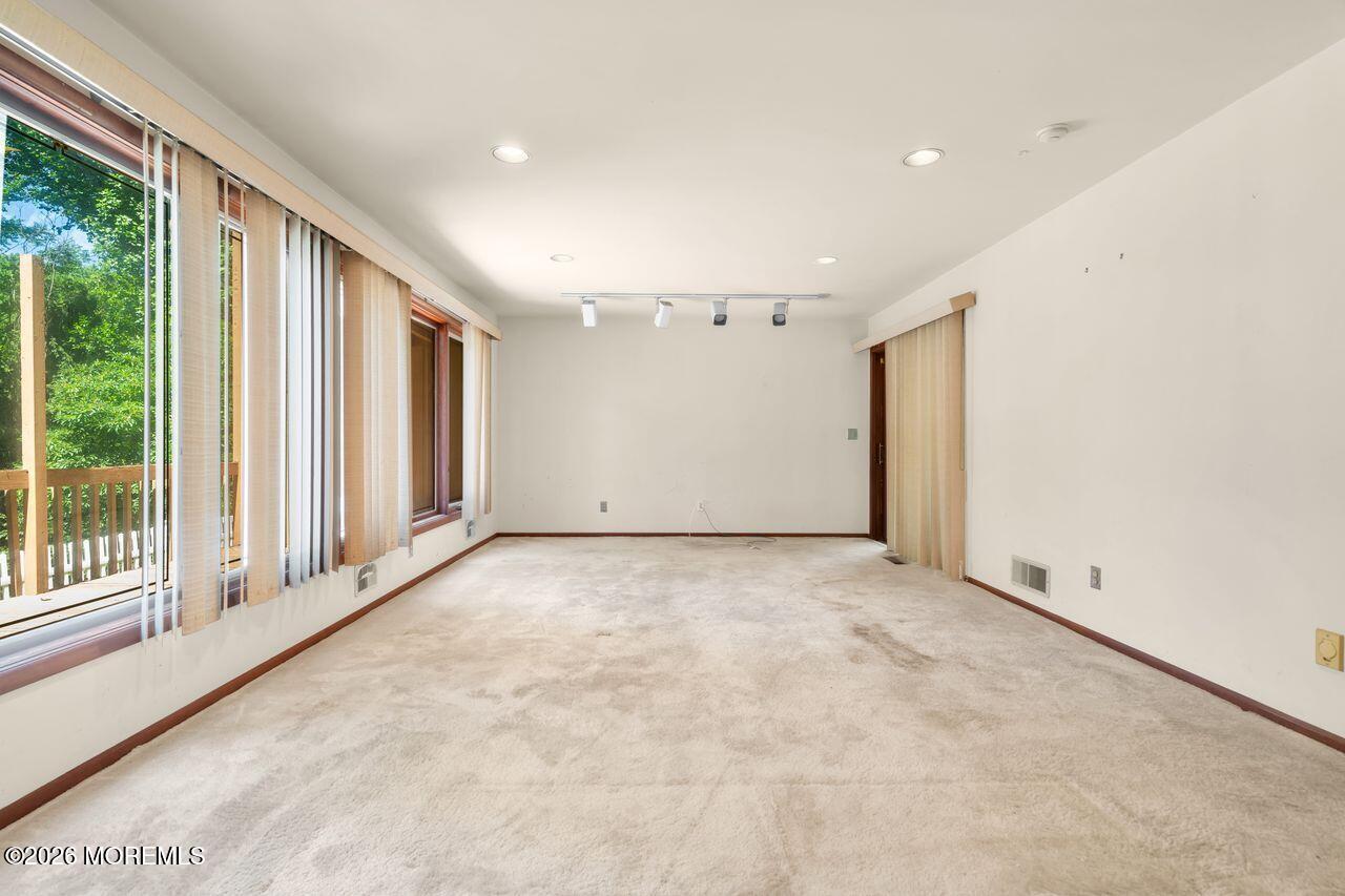 6 Sugar Lane Holmdel NJ 07733