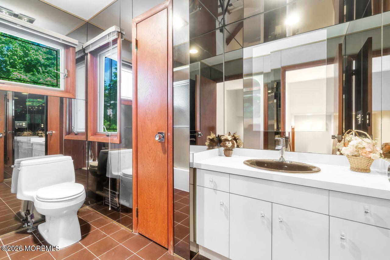 6 Sugar Lane Holmdel NJ 07733