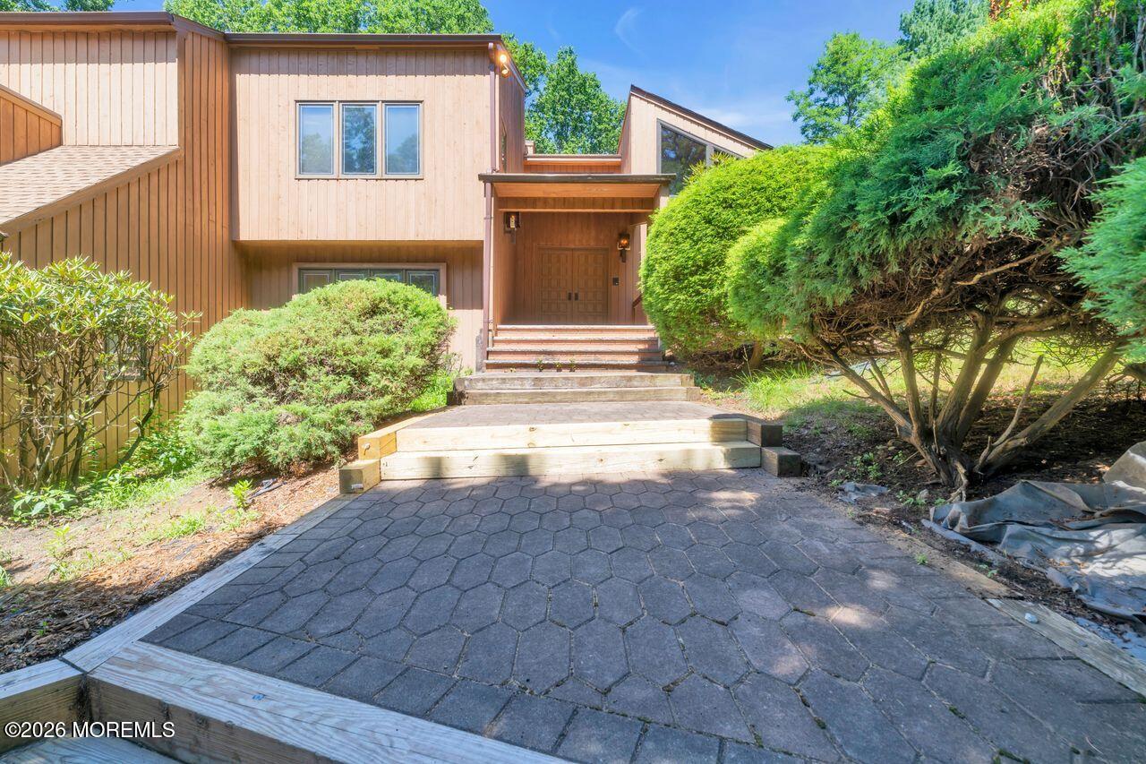 6 Sugar Lane Holmdel NJ 07733
