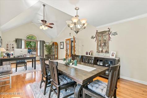 14 Oak Leaf Drive Waretown NJ 08758