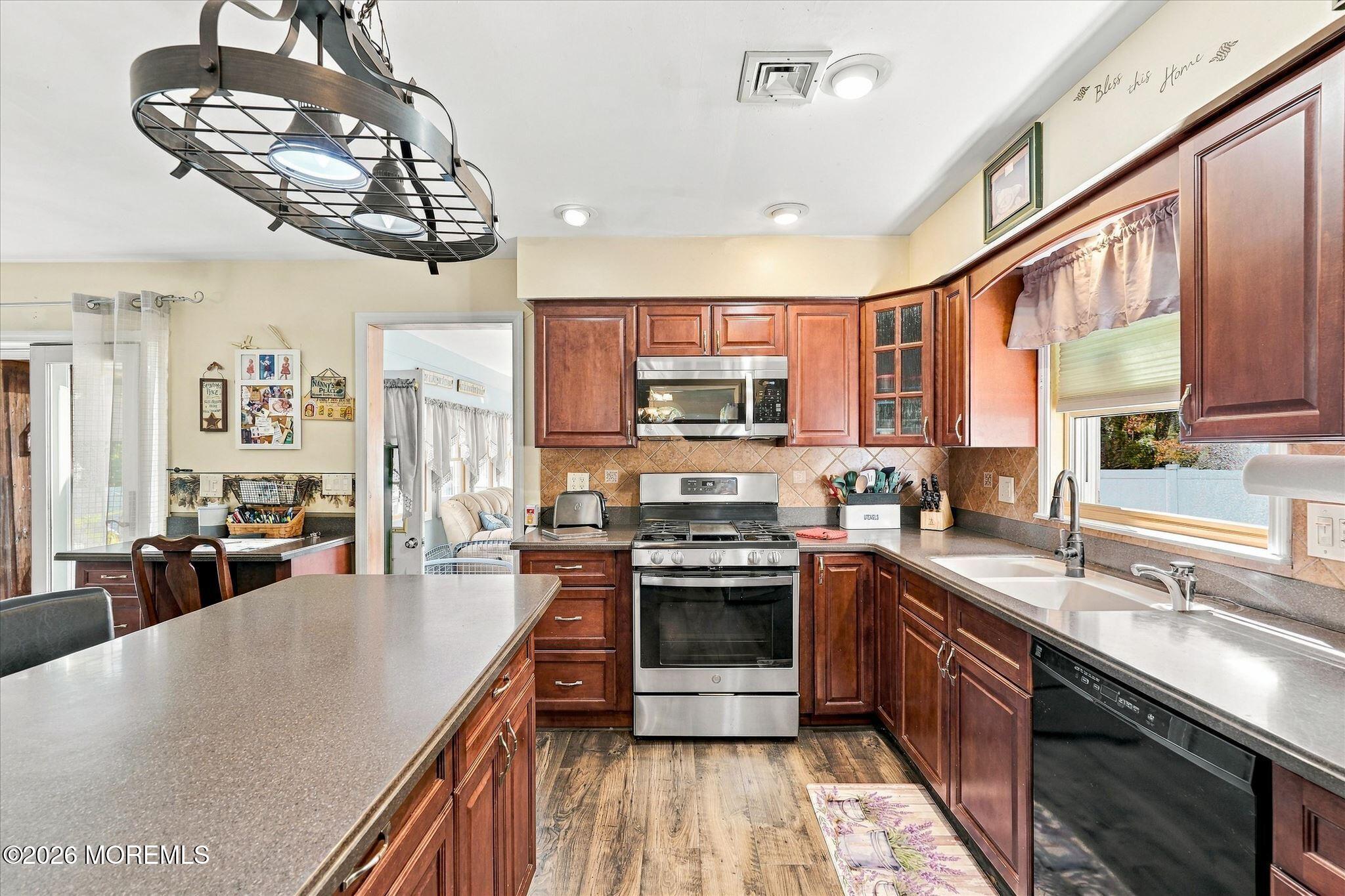 14 Oak Leaf Drive Waretown NJ 08758