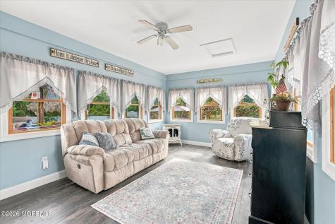 14 Oak Leaf Drive Waretown NJ 08758