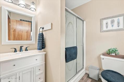 14 Oak Leaf Drive Waretown NJ 08758