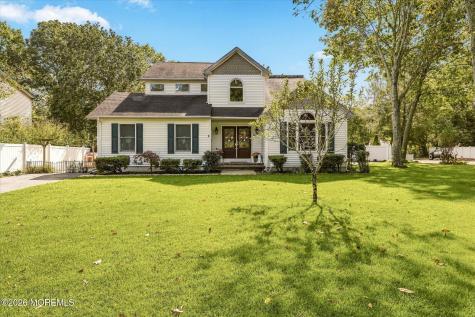 14 Oak Leaf Drive Waretown NJ 08758