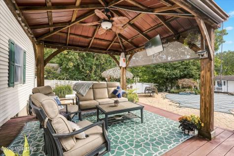 14 Oak Leaf Drive Waretown NJ 08758