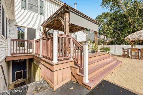 14 Oak Leaf Drive Waretown NJ 08758