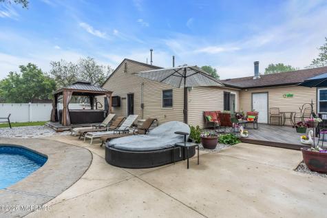 29 Williams Avenue North Middletown NJ 07748