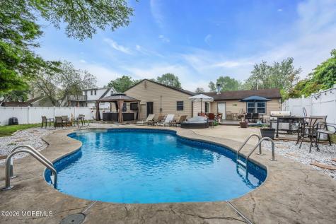 29 Williams Avenue North Middletown NJ 07748