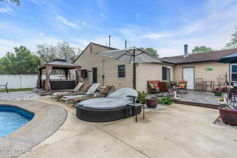 29 Williams Avenue North Middletown NJ 07748