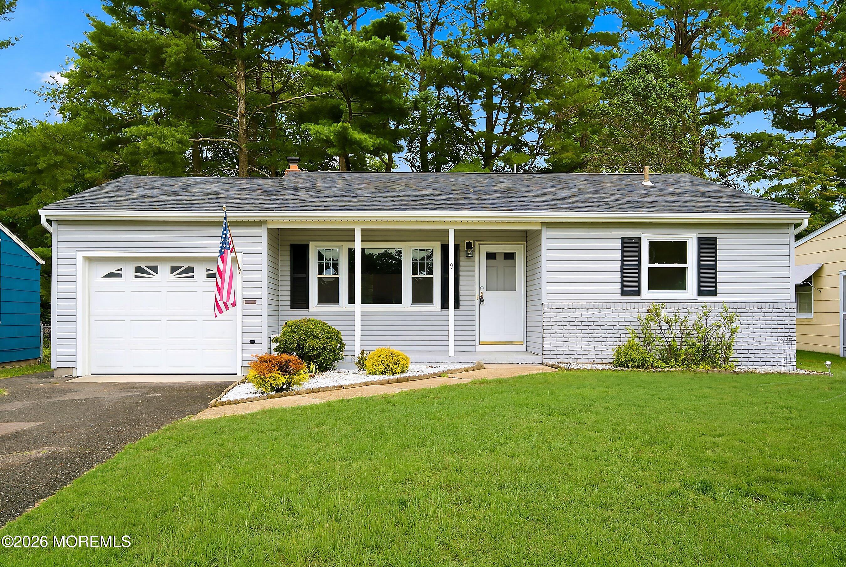 9 Hamilton Court Toms River NJ 08757