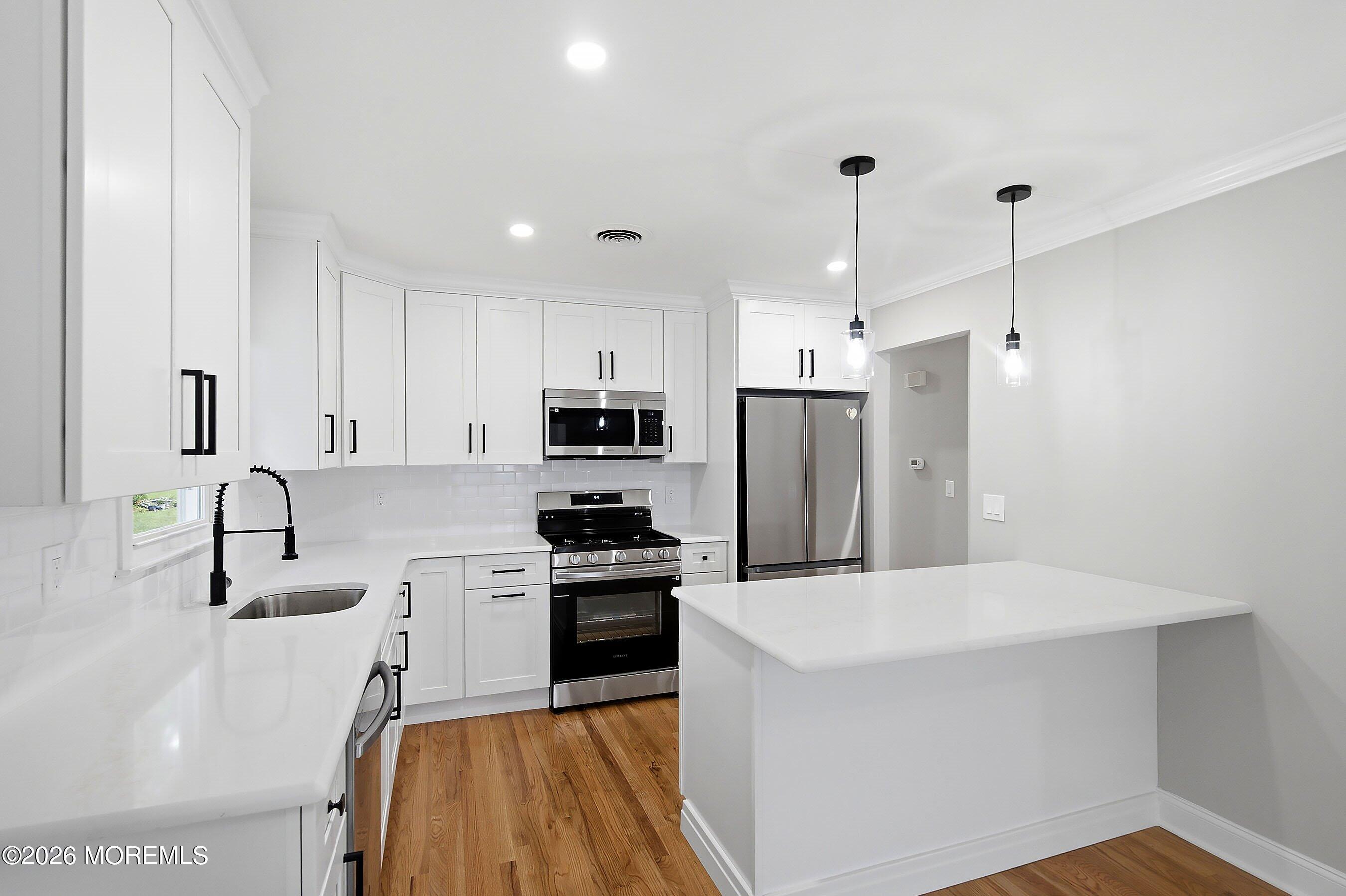 9 Hamilton Court Toms River NJ 08757