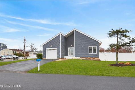 79 16th Street Toms River NJ 08753