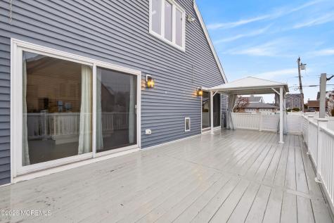 79 16th Street Toms River NJ 08753