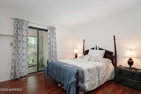 240 Medford Court Manalapan NJ 07726