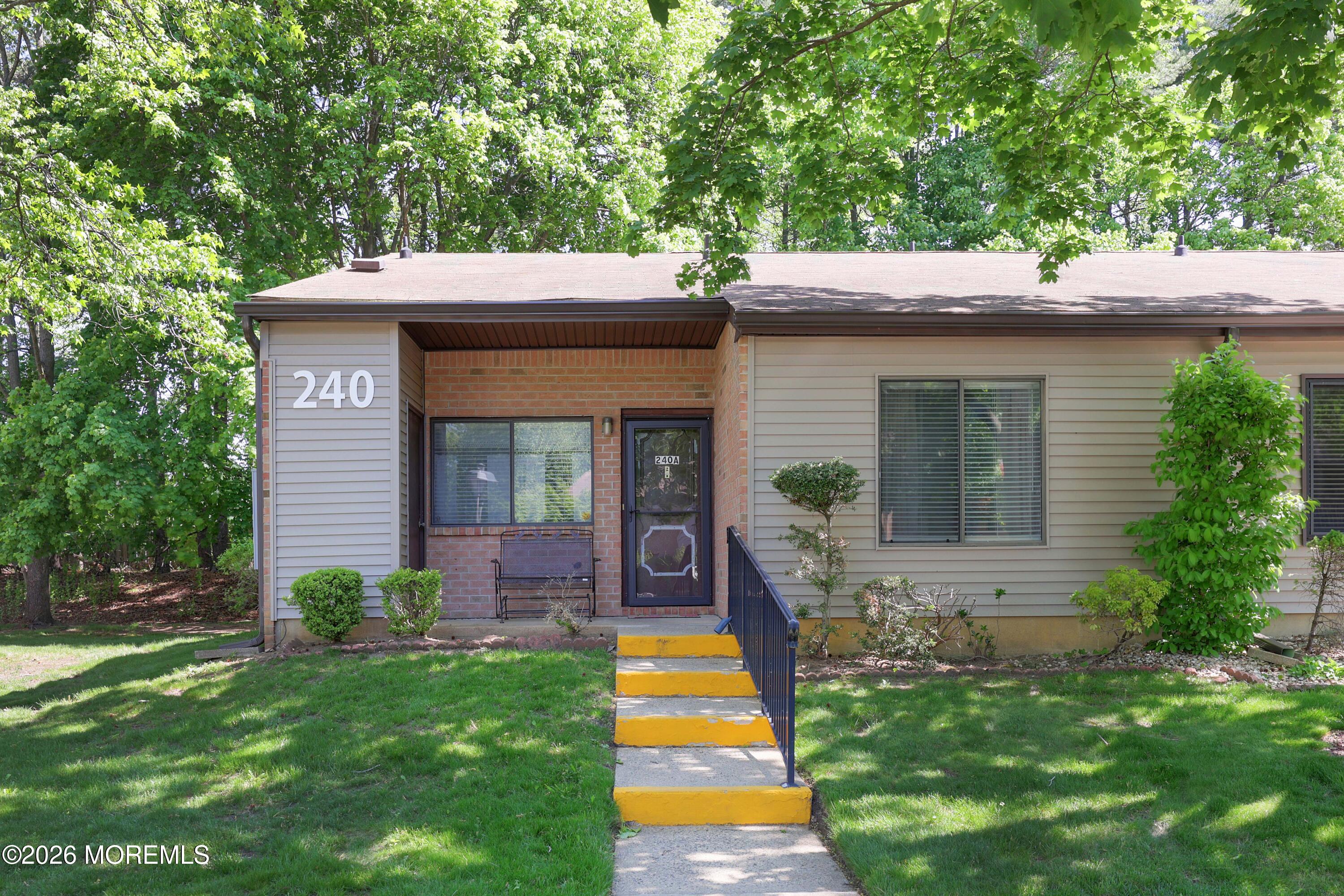 240 Medford Court Manalapan NJ 07726