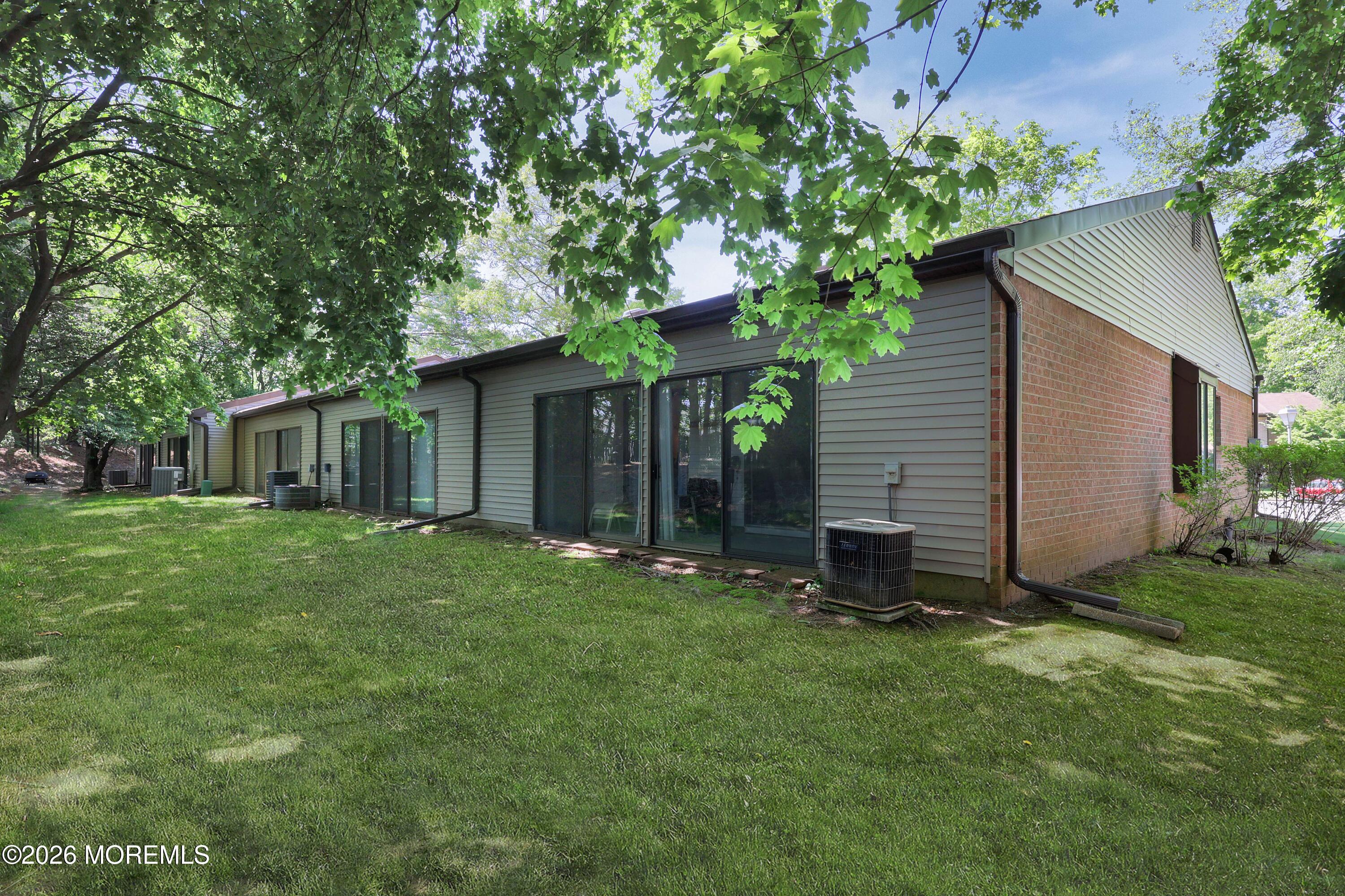 240 Medford Court Manalapan NJ 07726