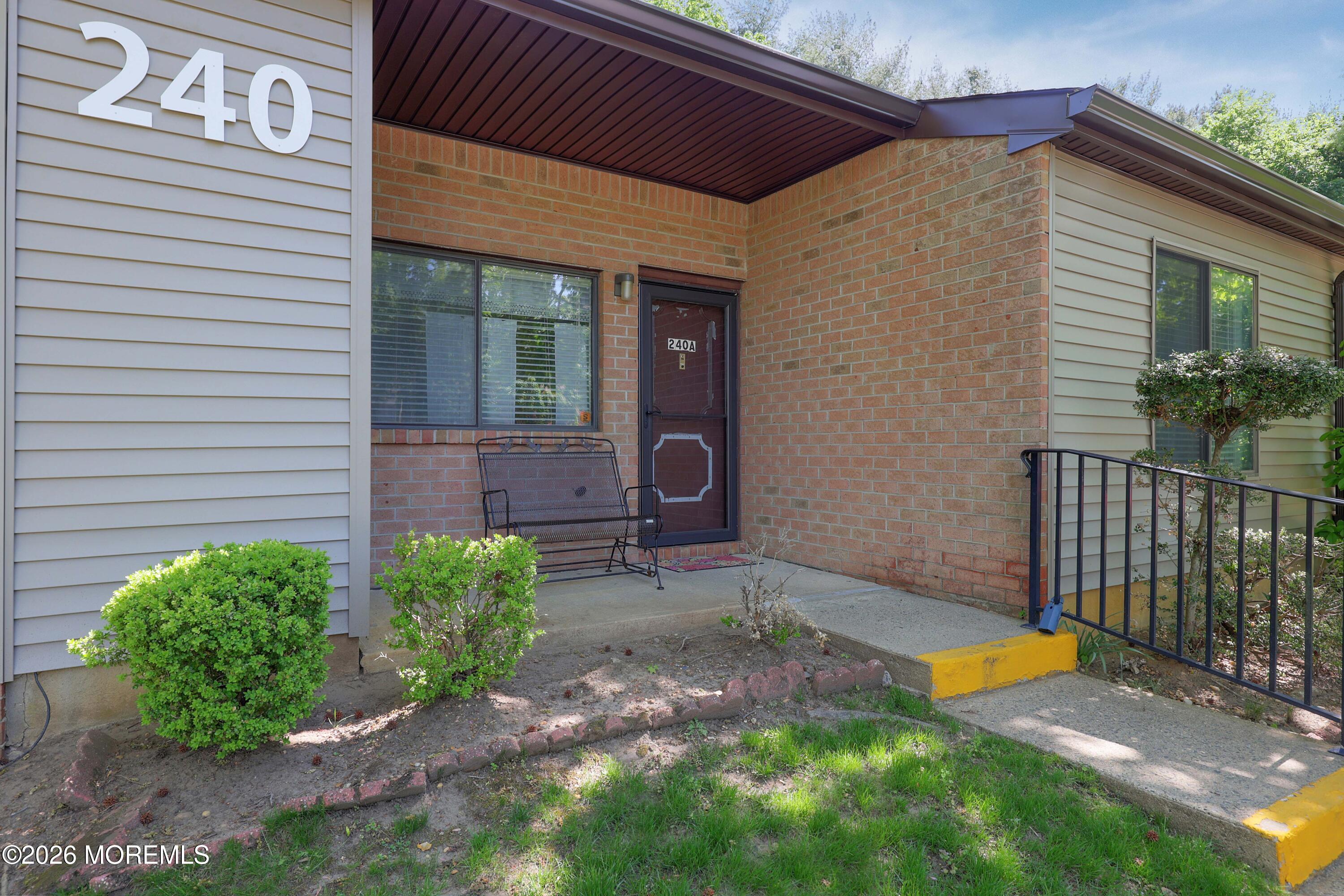 240 Medford Court Manalapan NJ 07726