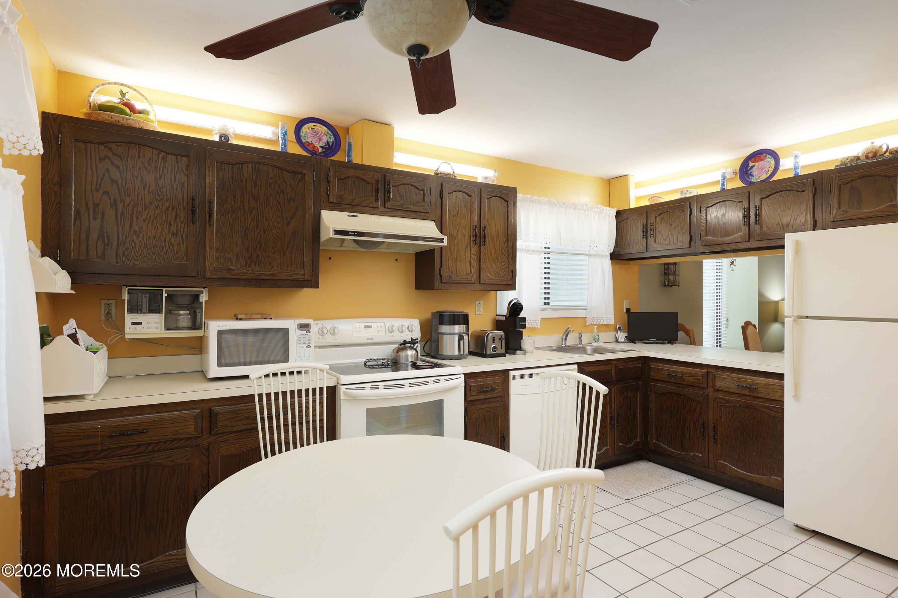 240 Medford Court Manalapan NJ 07726