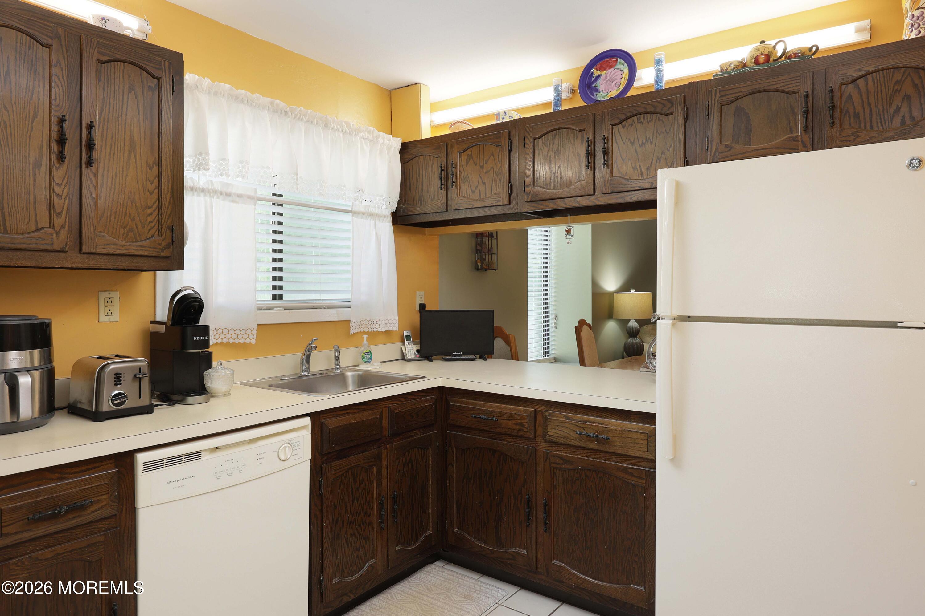 240 Medford Court Manalapan NJ 07726