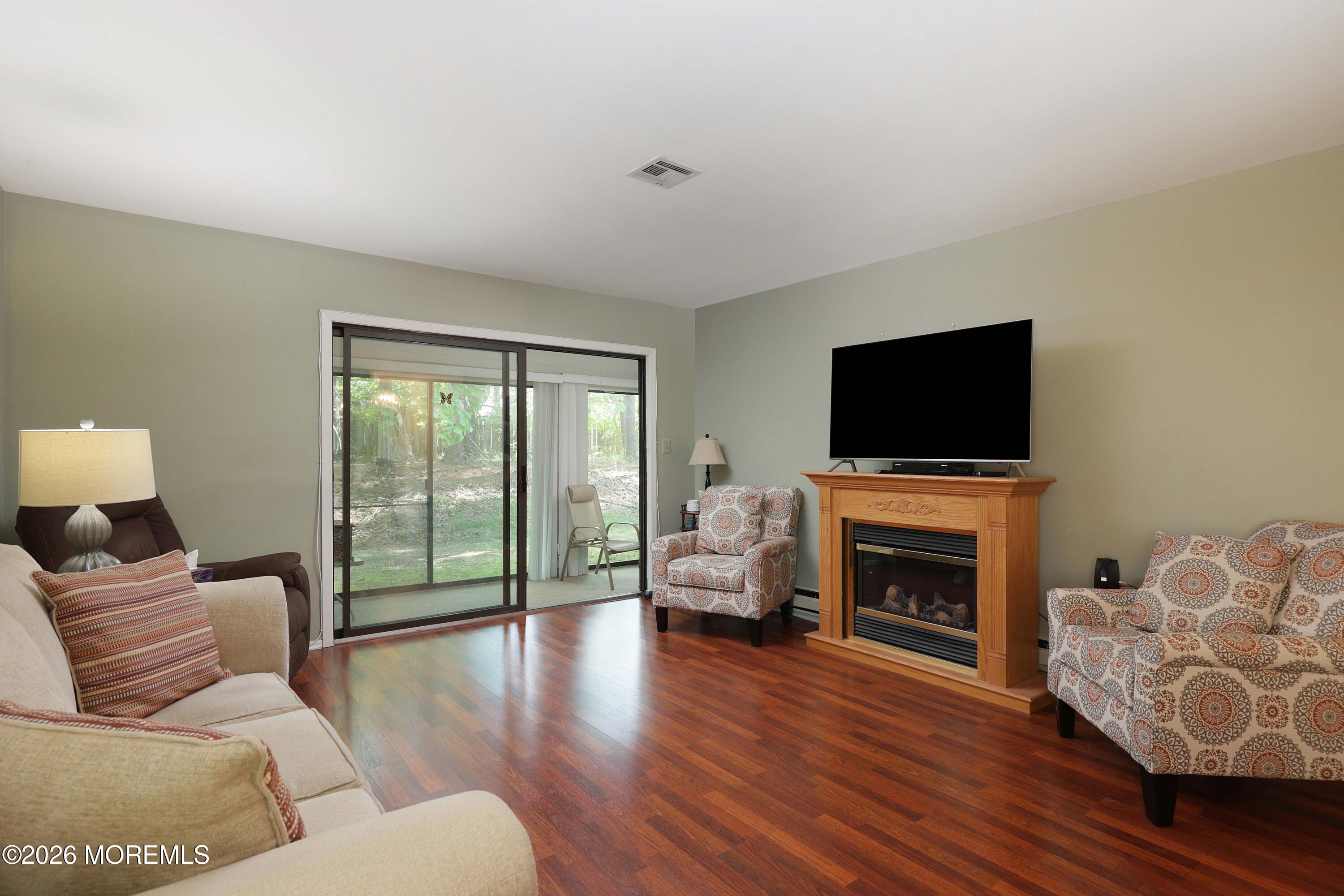 240 Medford Court Manalapan NJ 07726