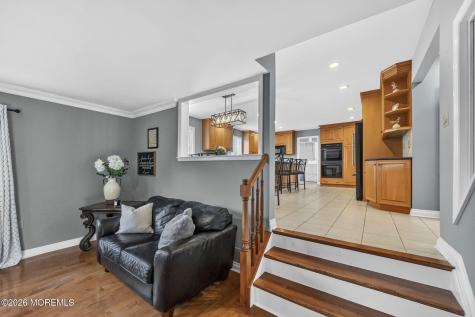 10 Damascus Drive Marlboro NJ 07746