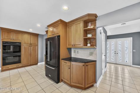10 Damascus Drive Marlboro NJ 07746