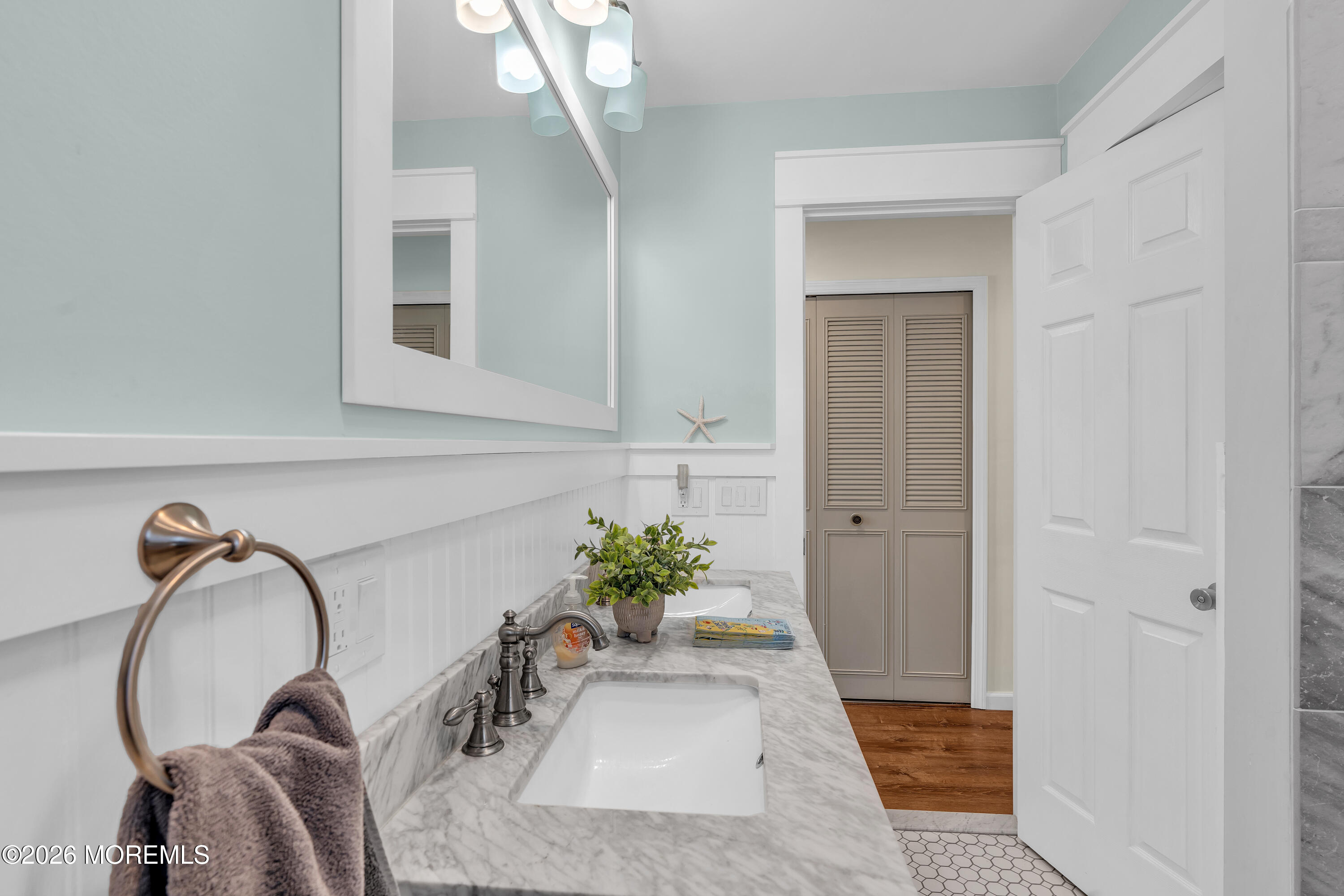 18 Norway Road Toms River NJ 08757