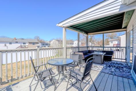 546 Vaughn Avenue Toms River NJ 08753