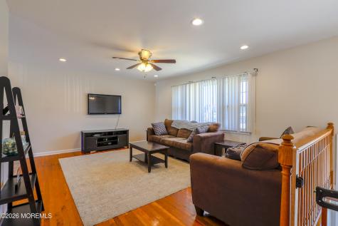 546 Vaughn Avenue Toms River NJ 08753