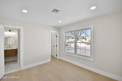 715 Stuyvesant Avenue Lyndhurst NJ 07071