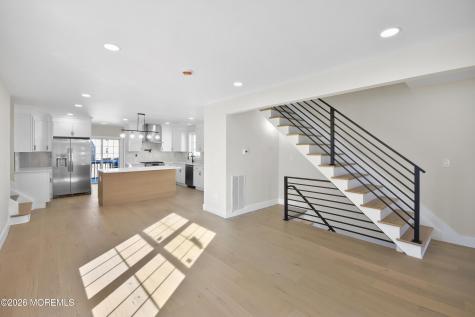 715 Stuyvesant Avenue Lyndhurst NJ 07071