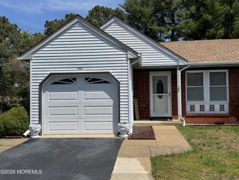 54A Easton Drive Whiting NJ 08759