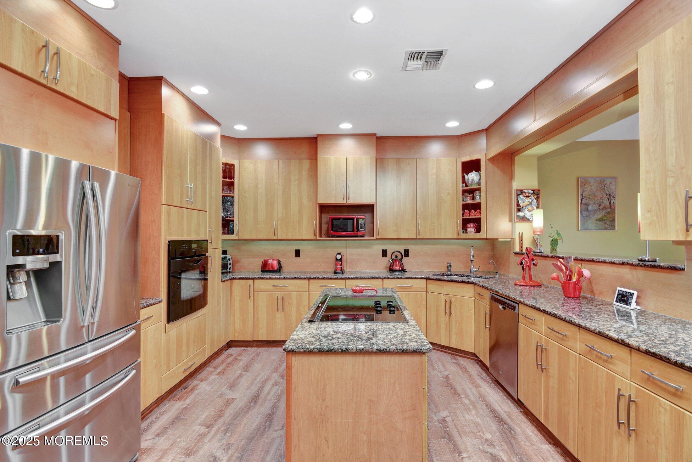 7 Mccampbell Road Holmdel NJ 07733