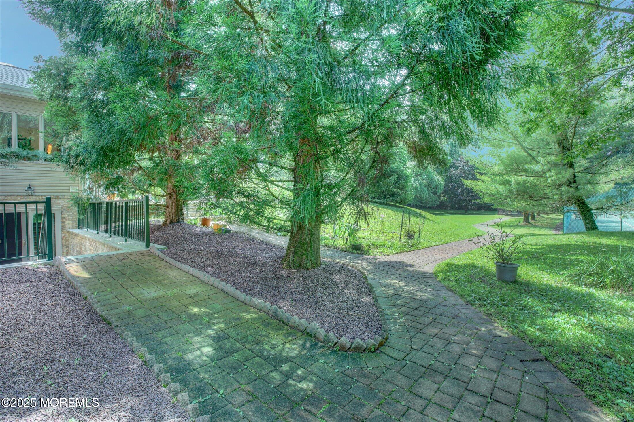 7 Mccampbell Road Holmdel NJ 07733