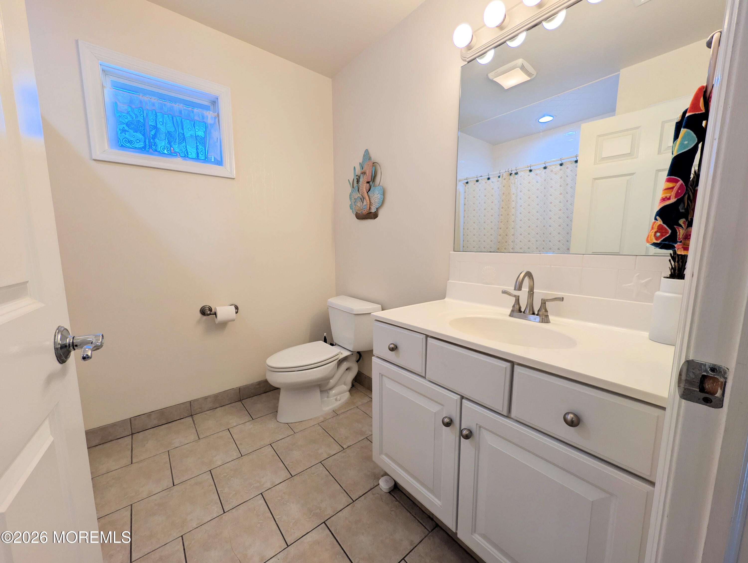 22 E Spray Way Lavallette NJ 08735