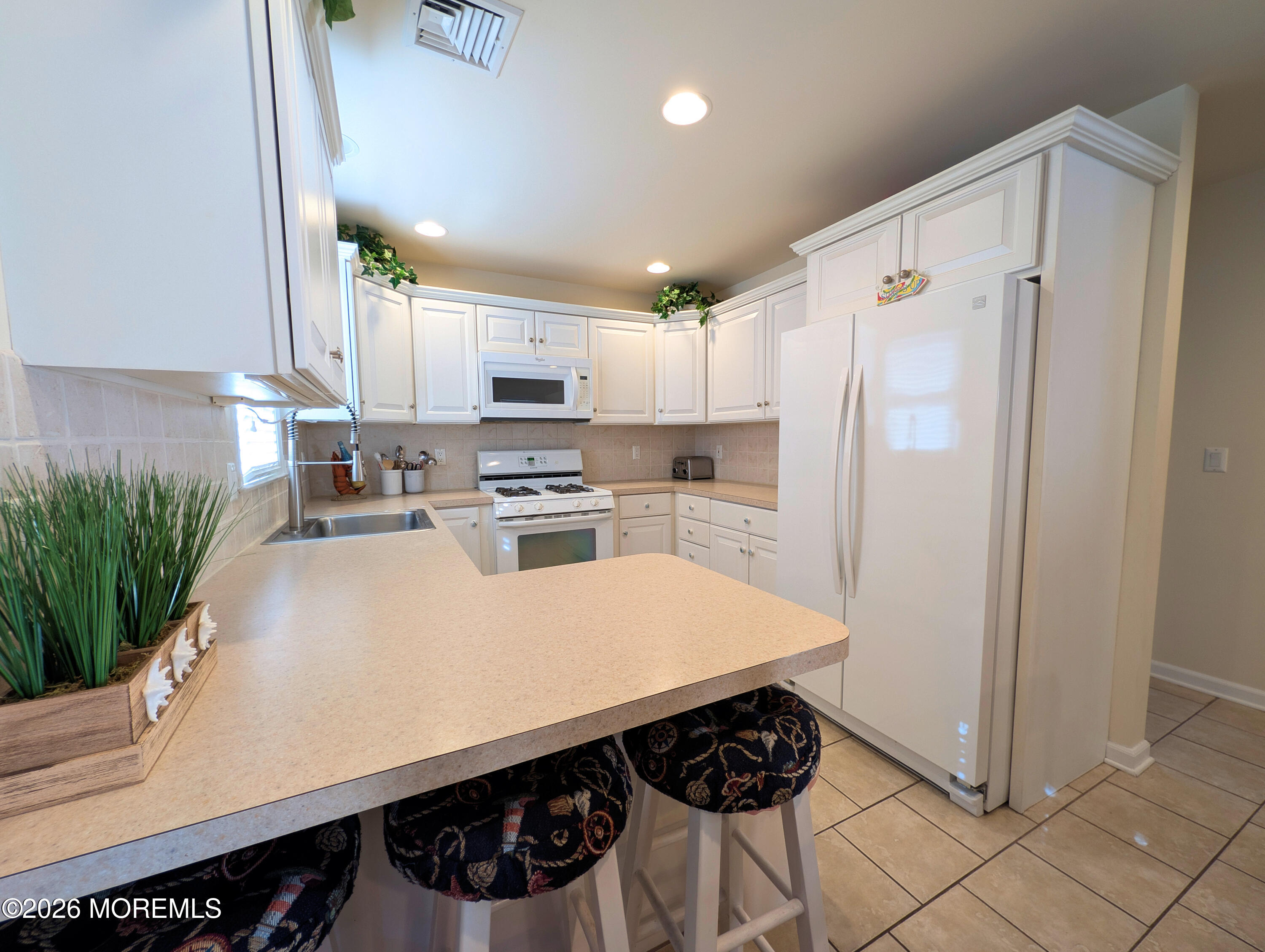 22 E Spray Way Lavallette NJ 08735