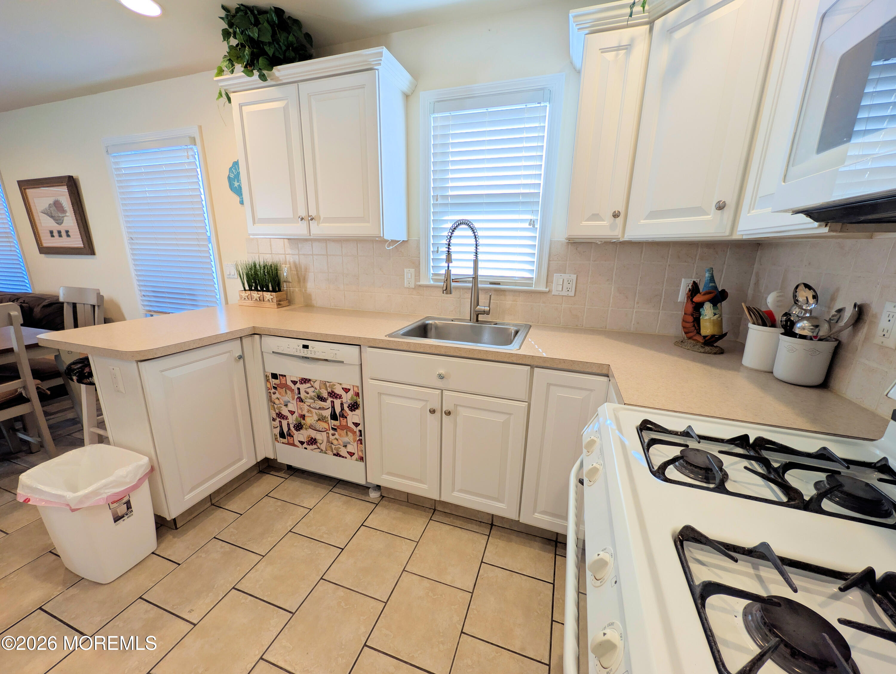 22 E Spray Way Lavallette NJ 08735