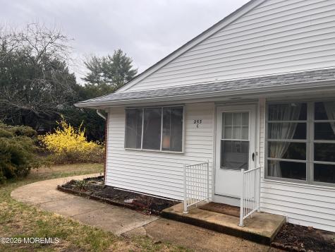 253 C Columbine Avenue Whiting NJ 08759