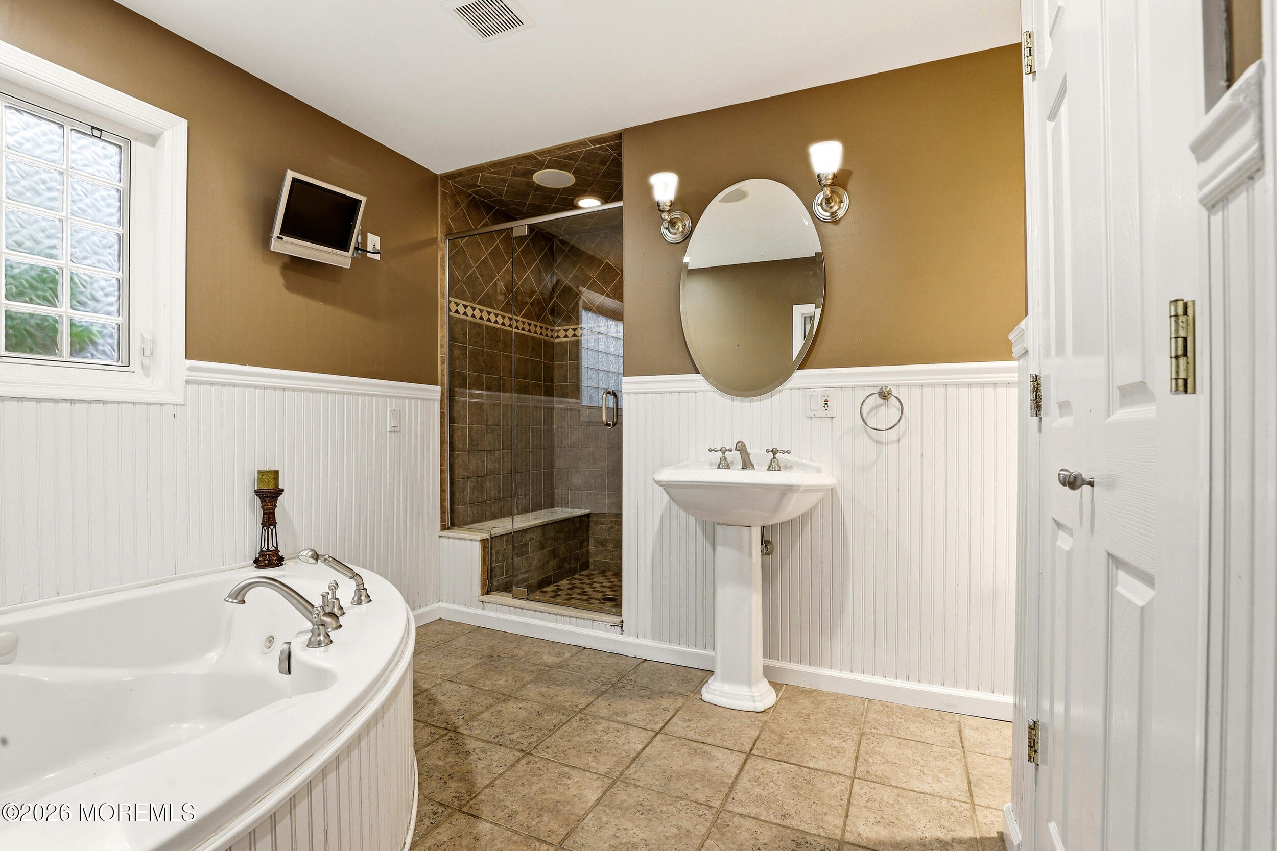 1903 Vernon Street Oakhurst NJ 07755