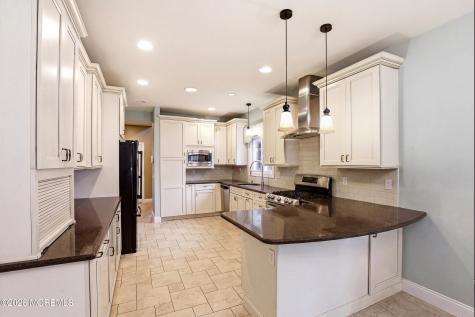 1903 Vernon Street Oakhurst NJ 07755