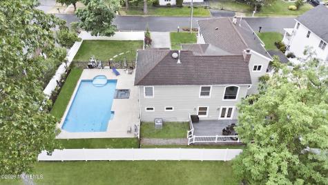 1903 Vernon Street Oakhurst NJ 07755