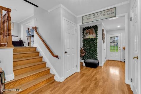 5 Travis Court Monroe NJ 08831