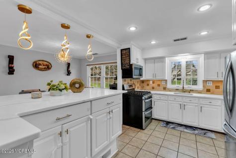 5 Travis Court Monroe NJ 08831